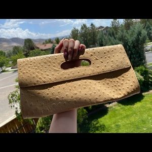 Hobo Original Tan Handheld Clutch